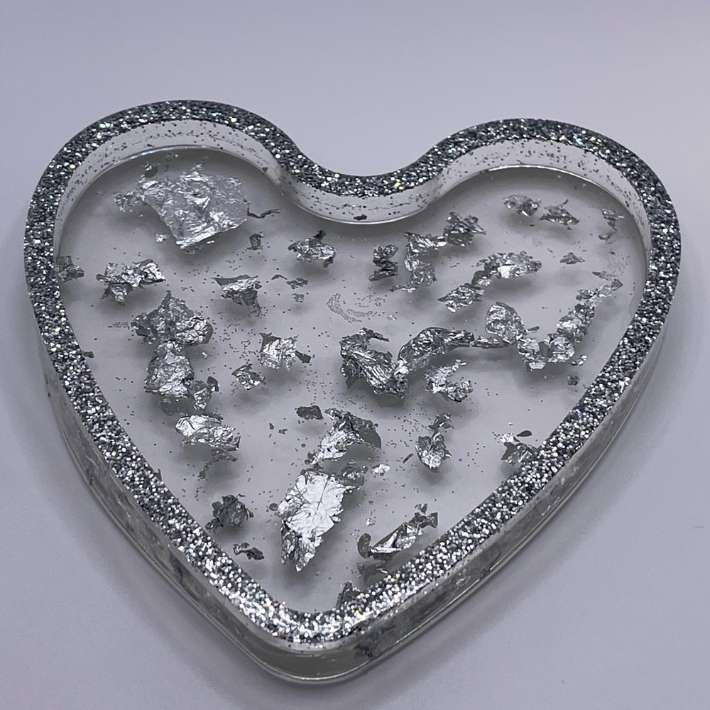 Heart shaped resin trinket tray!